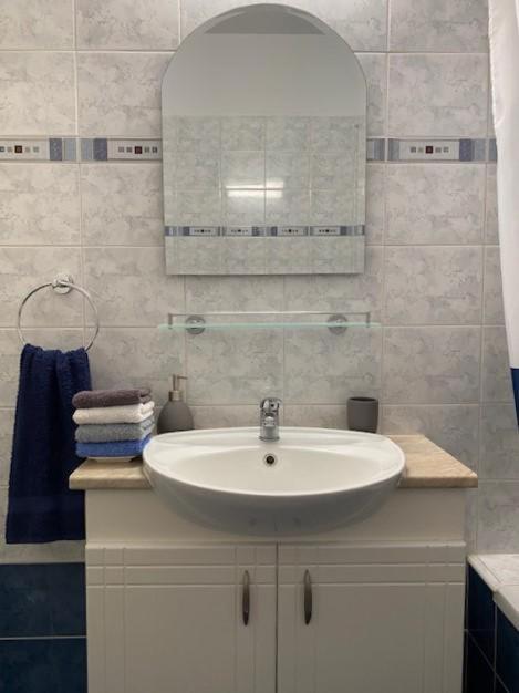 Royal Seacrest Residence Paphos Exterior photo