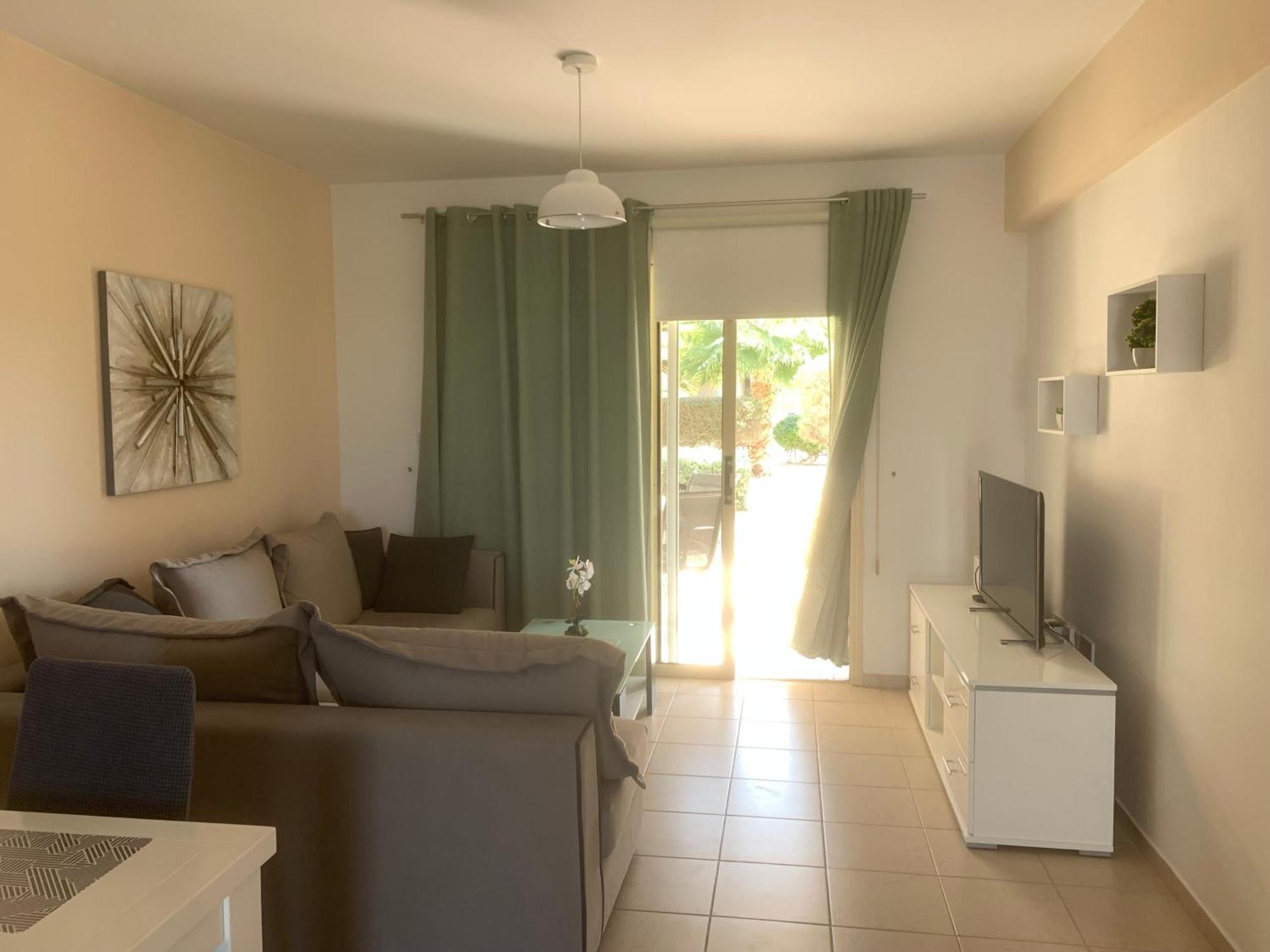 Royal Seacrest Residence Paphos Exterior photo